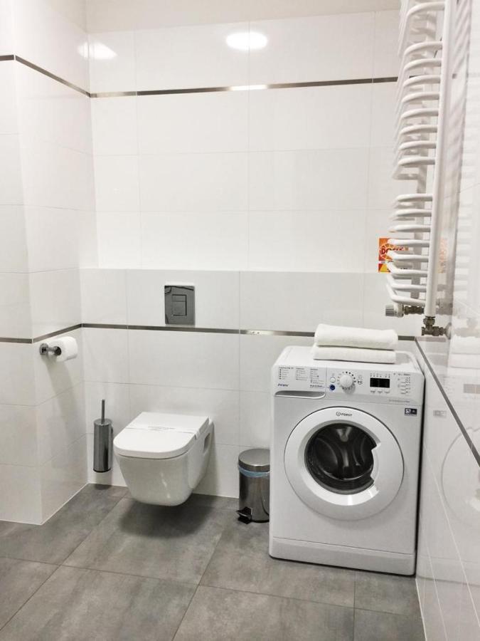 Apartamenty Zajezdnia Mtp Познан Екстериор снимка